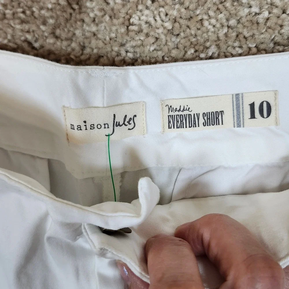 Maison Jules‎ Shorts Maddie Everyday White Cotton Blend Cuffed Casual Size 10